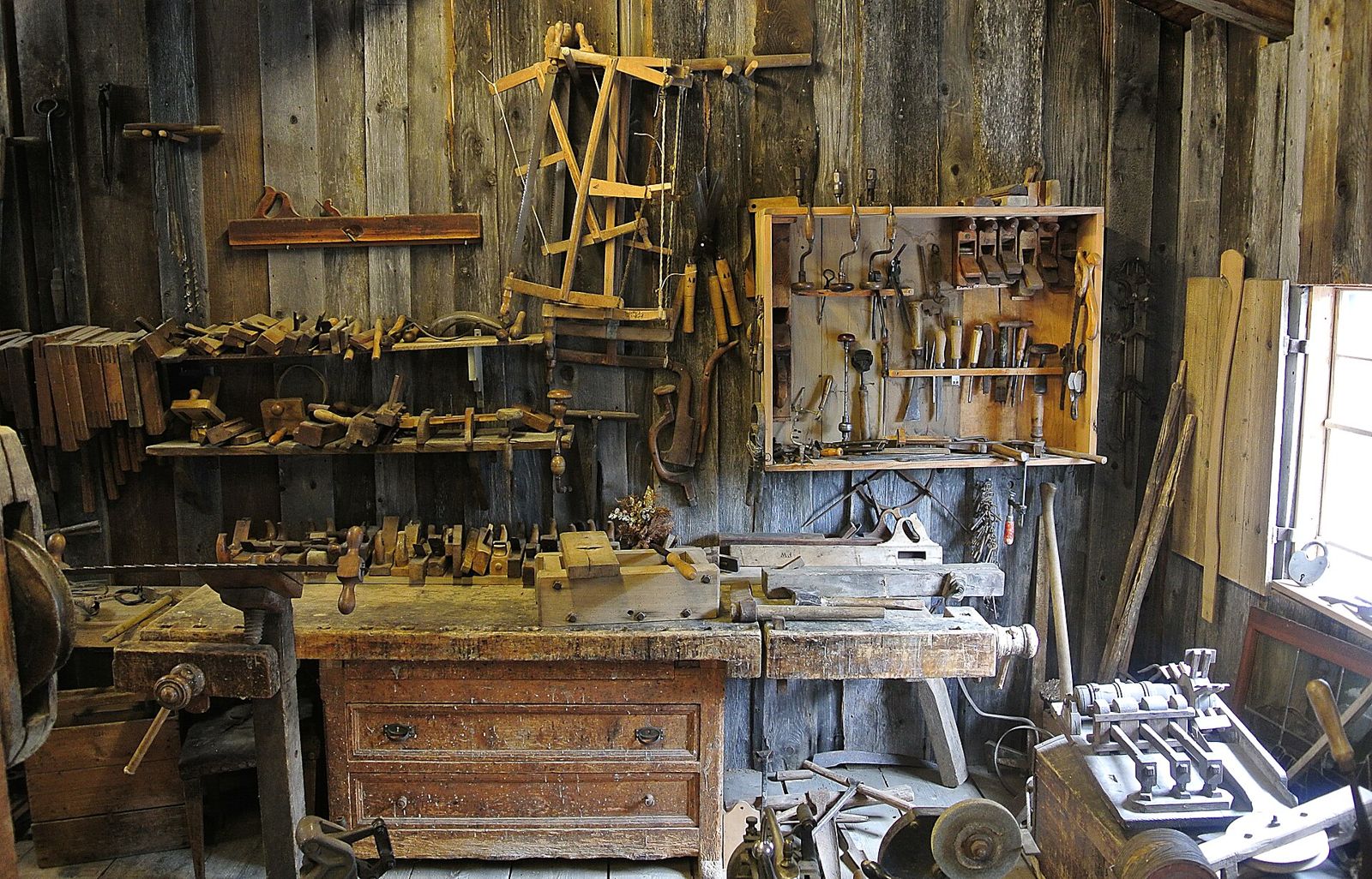 Petra, 19